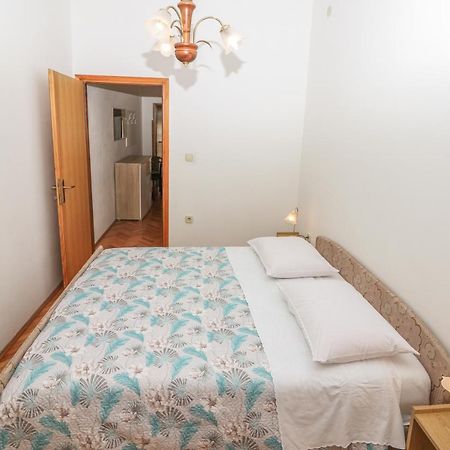 Apartment Marulic In Old Town Baška Eksteriør bilde