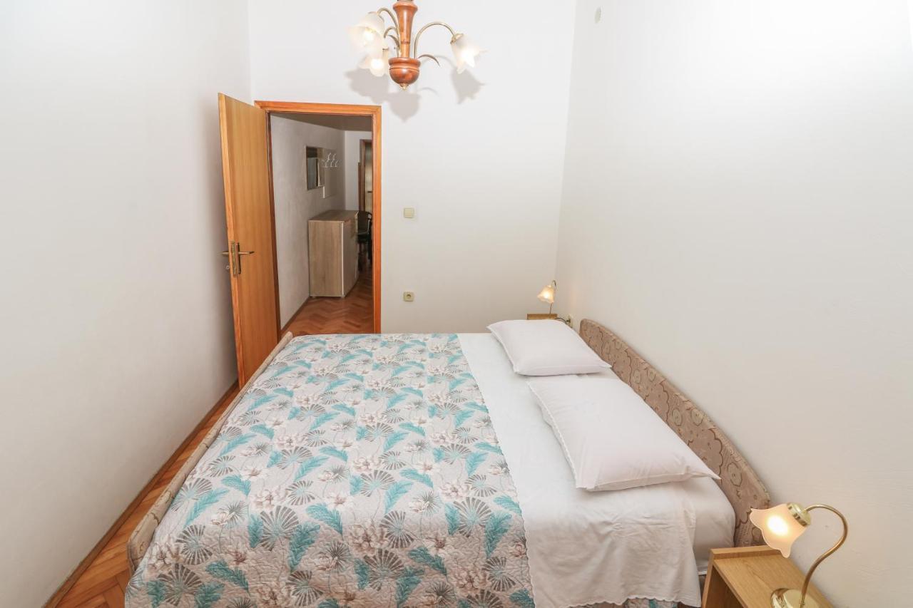 Apartment Marulic In Old Town Baška Eksteriør bilde